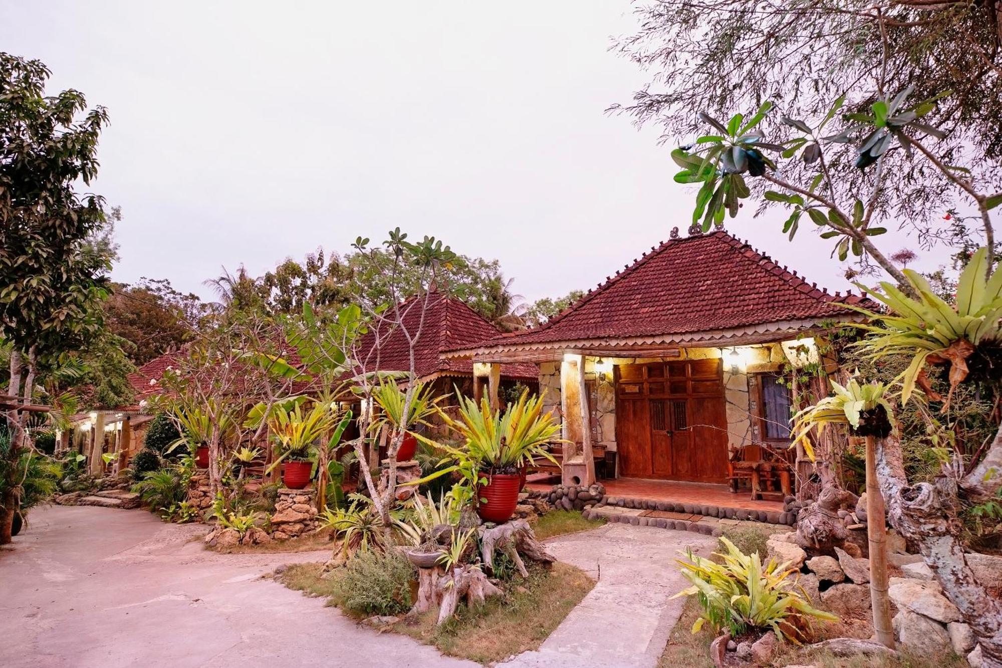 Resort Rajaklana And 4*